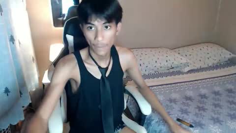 fineboii_rey18 online show from October 2025 03:47:02 AM