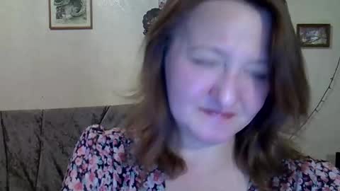 finika_say online show from November 2025 06:42:02 PM