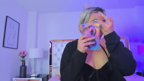 finnky1 online show from February 2025 03:34:02 AM