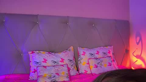 Fiorela Lenin  online show from January 2025 12:06:02 PM