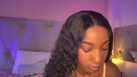 Fiorela Lenin  online show from February 2026 12:21:01 PM