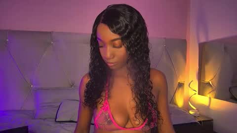 Fiorela Lenin  online show from April 2026 12:21:02 PM