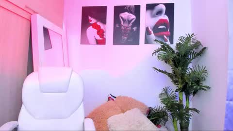 fiore   online show from September 2025 09:25:02 PM