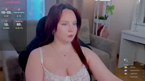 Snapshot of fire_emily chatting on June 2026 01:36:02 AM fire_emily online show from June 2026 01:36:02 AM