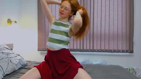 fire_luna online show from January 2025 07:43:01 AM