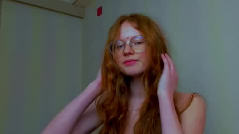 fire_luna online show from March 2026 07:36:01 AM