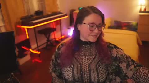 Snapshot of fireproofcuriousity chatting on December 2025 05:35:02 AM Lio Roxy online show from December 2025 05:35:02 AM