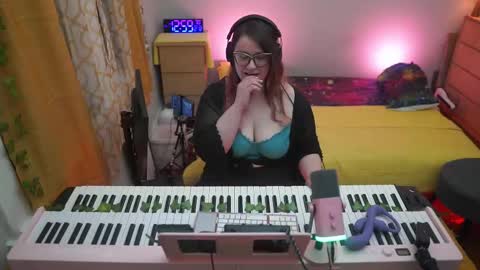 Snapshot of fireproofcuriousity chatting on February 2026 05:57:01 AM Lio Roxy online show from February 2026 05:57:01 AM