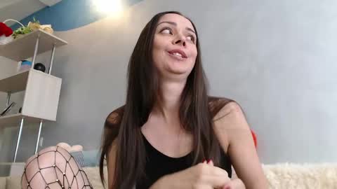Snapshot of firesally_ chatting on May 2026 10:00:02 AM ArinaimasCute online show from May 2026 10:00:02 AM