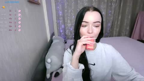 ALICESTEVEVECTOR pvt open  online show from February 2025 05:15:01 PM