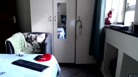 fitblair66_ online show from October 2025 01:31:01 PM