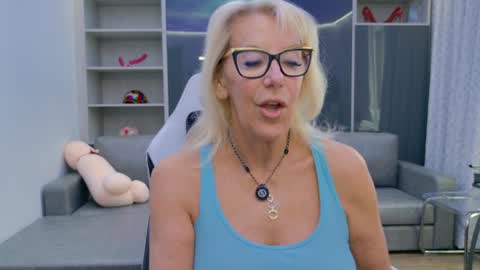 Bianca online show from March 2026 03:06:01 PM