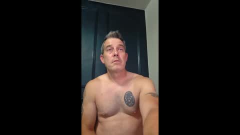 Snapshot of fitdaddylove chatting on April 2026 05:36:02 AM FitDaddy online show from April 2026 05:36:02 AM