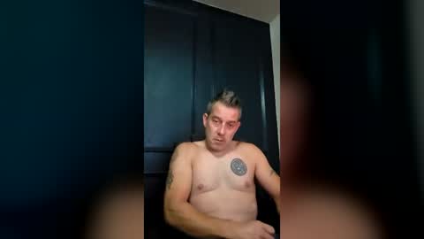 Snapshot of fitdaddylove chatting on June 2026 05:56:01 AM FitDaddy online show from June 2026 05:56:01 AM