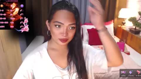 Snapshot of fitfemme_anna chatting on April 2026 09:52:02 AM fitfemme_anna online show from April 2026 09:52:02 AM