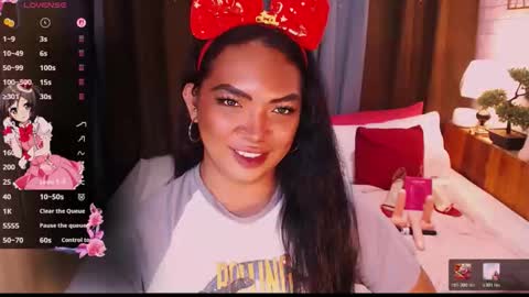 Snapshot of fitfemme_anna chatting on May 2026 03:28:01 PM fitfemme_anna online show from May 2026 03:28:01 PM