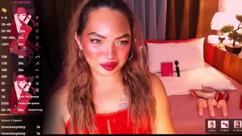 Snapshot of fitfemme_anna chatting on May 2026 06:02:02 PM fitfemme_anna online show from May 2026 06:02:02 PM