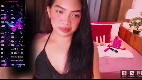Snapshot of fitfemme_anna chatting on June 2026 01:05:02 PM fitfemme_anna online show from June 2026 01:05:02 PM