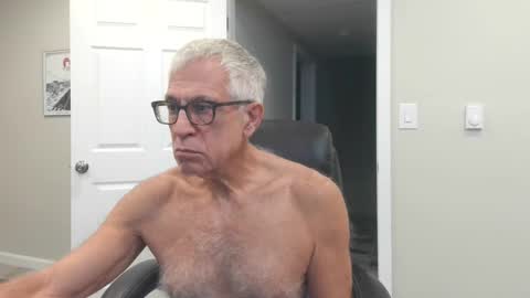 Jon online show from October 2025 08:31:02 PM