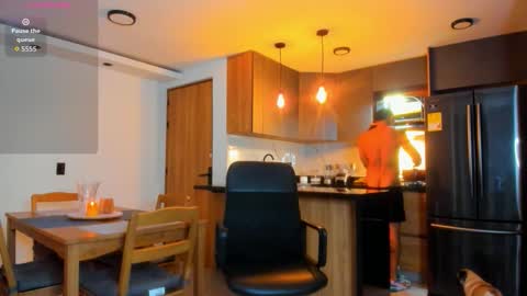 Elias Valencia online show from December 2025 01:58:02 AM