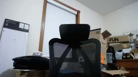 Snapshot of fitshow75 chatting on December 2025 12:22:02 PM Links in Bio below online show from December 2025 12:22:02 PM