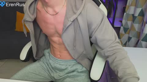 Snapshot of fixsicki chatting on December 2024 10:34:01 PM Eren. online show from December 2024 10:34:01 PM