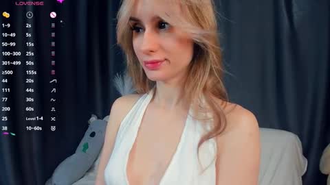 Snapshot of fizana chatting on February 2026 02:53:01 AM Kira online show from February 2026 02:53:01 AM