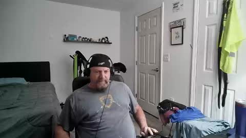 Snapshot of flaguy3233 chatting on January 2025 02:47:01 AM Florida guy online show from January 2025 02:47:01 AM