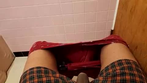 Snapshot of flatbush366 chatting on April 2026 04:34:01 PM flatbush366 online show from April 2026 04:34:01 PM