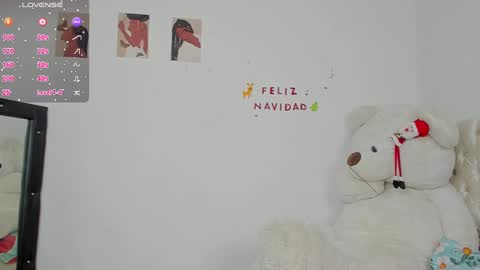 Flavia online show from December 2024 04:25:01 PM