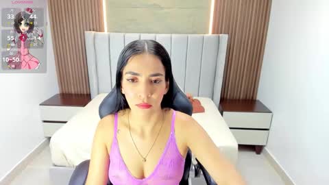   FLEUR   online show from February 2026 07:20:02 PM