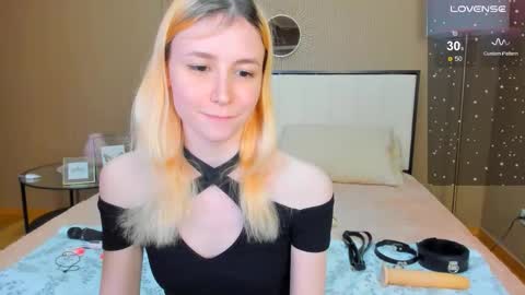 FlexiMona online show from October 2025 09:40:01 AM