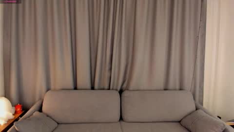 Snapshot of flirtbubble chatting on February 2026 09:11:02 PM Doloras online show from February 2026 09:11:02 PM