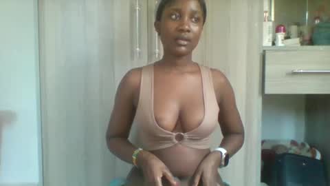 flirty_arrya online show from May 2026 09:15:01 AM
