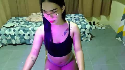 Kendall online show from November 2025 06:17:02 AM