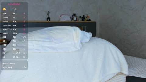 Emely  online show from March 2026 03:23:02 AM