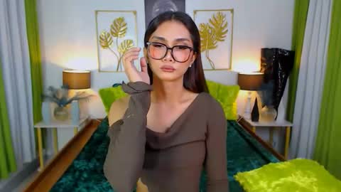 Snapshot of flirtymarga chatting on September 2025 06:31:02 PM Marga online show from September 2025 06:31:02 PM