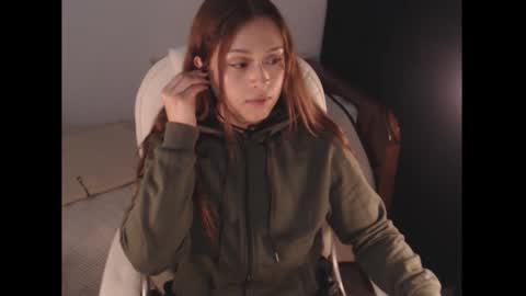 flor3citarockera online show from February 2026 11:06:01 PM