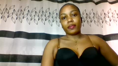 Snapshot of flora_fantasy chatting on May 2026 08:44:01 AM fantasy online show from May 2026 08:44:01 AM