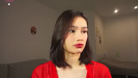 Snapshot of floralmuse chatting on November 2025 04:34:02 AM Viola online show from November 2025 04:34:02 AM