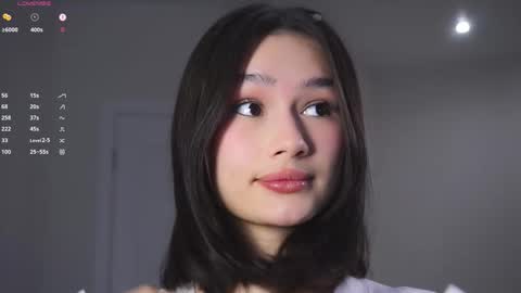 Snapshot of floralmuse chatting on November 2025 06:02:01 AM Viola online show from November 2025 06:02:01 AM