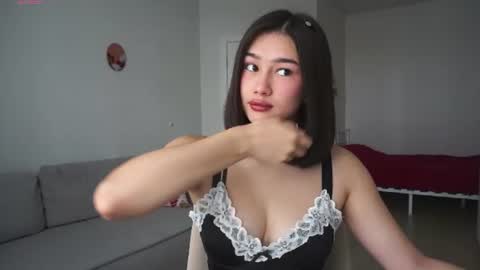 Snapshot of floralmuse chatting on June 2026 05:13:02 AM Viola online show from June 2026 05:13:02 AM