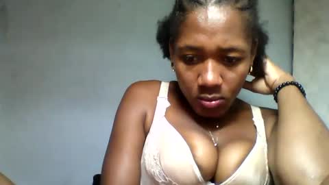 florencia011 online show from February 2025 09:11:02 PM