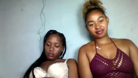 florencia011 online show from February 2025 07:05:02 PM