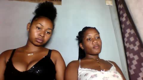 florencia011 online show from February 2025 08:00:01 PM