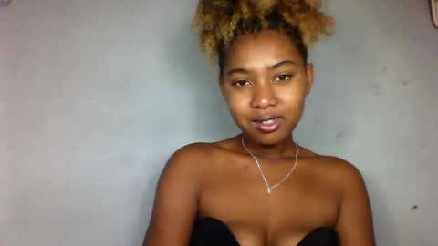 florencia011 online show from March 2025 09:24:02 AM