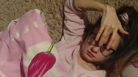 say meow and send tip  online show from December 2024 08:42:01 PM