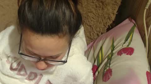 say meow and send tip  online show from December 2024 01:16:02 PM