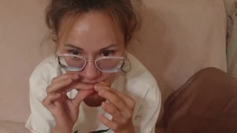 Snapshot of flowercandydoll chatting on July 2026 04:20:02 PM say meow and send tip online show from July 2026 04:20:02 PM