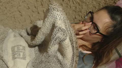 say meow and send tip  online show from December 2024 08:15:01 PM